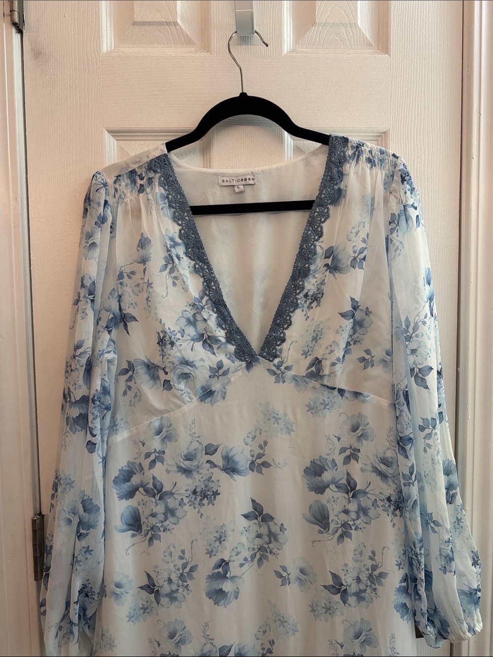BALTIC BORN Rumi Deep V Tiered Floral Maxi Dress w/ Slit Long Sleeve Size Large - Picture 5 of 8